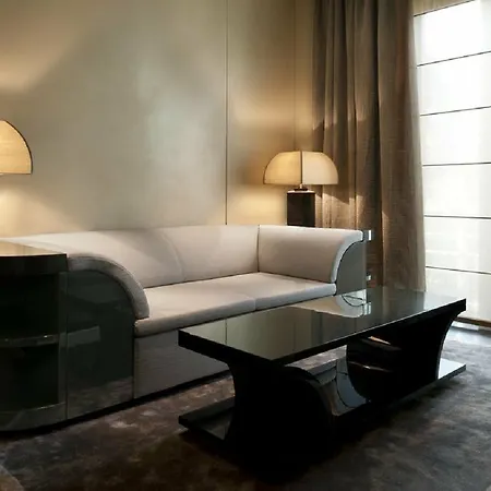 Armani Hotel Milano Exterior photo